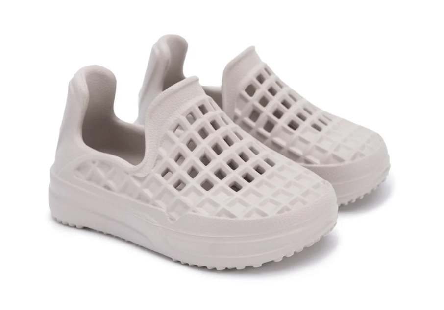 The Perfect Footwear for Active Little Feet: Scenario Slip-On Cloud Kids - Lush Lemon