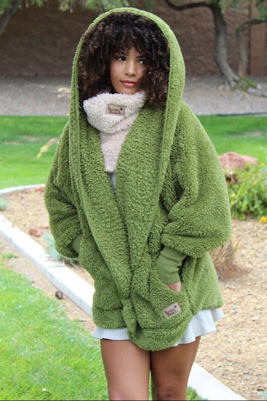 Weather-Ready Fashion: Looking Stylish Despite the Elements - Lush Lemon