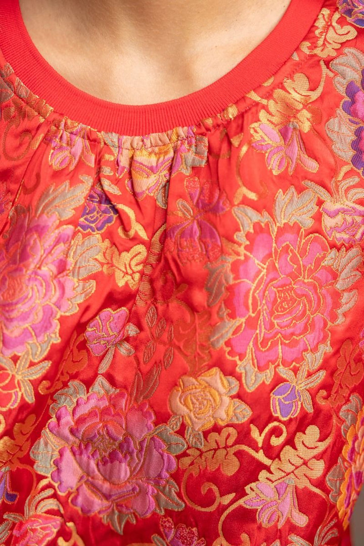 Floral Jacquard Bubble Sleeve Top