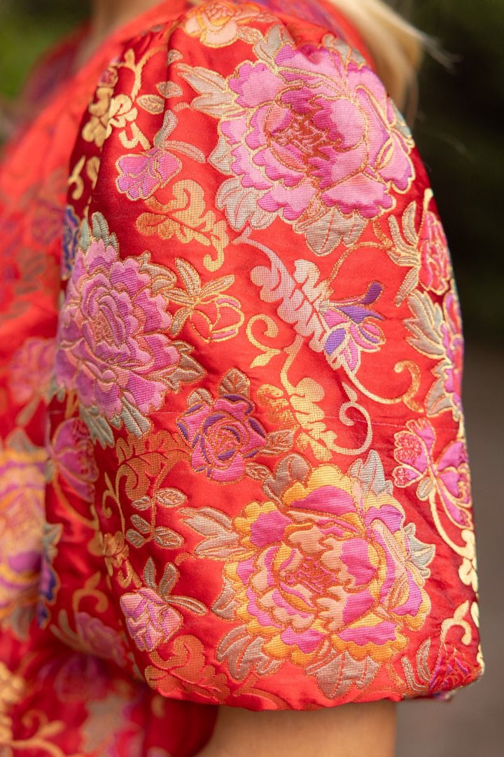 Floral Jacquard Bubble Sleeve Top