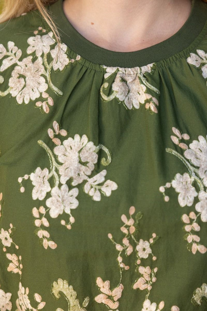 Floral Embroidered Rib Band Top