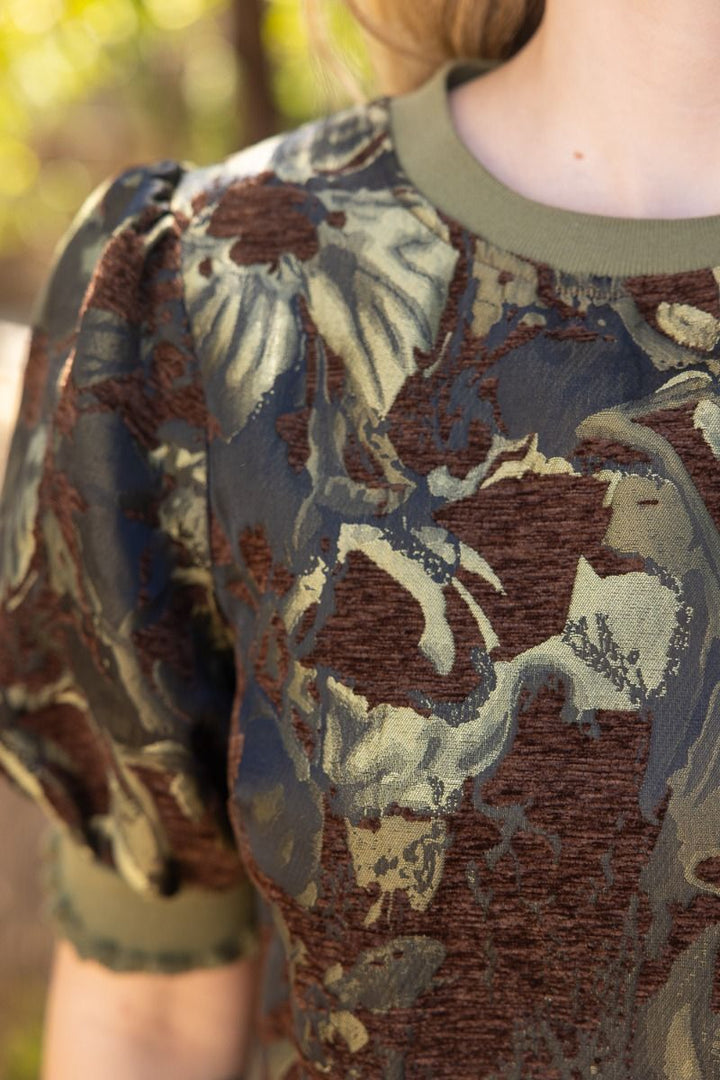 Floral Jacquard Wavy Hem Top