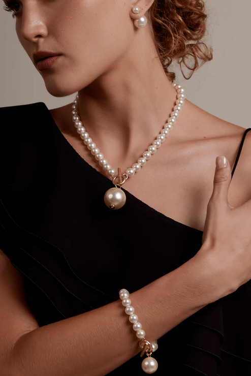 Pearl Charm Toggle Bracelet - Lush Lemon - Women's Accessories - VIOROO - 71779471022813