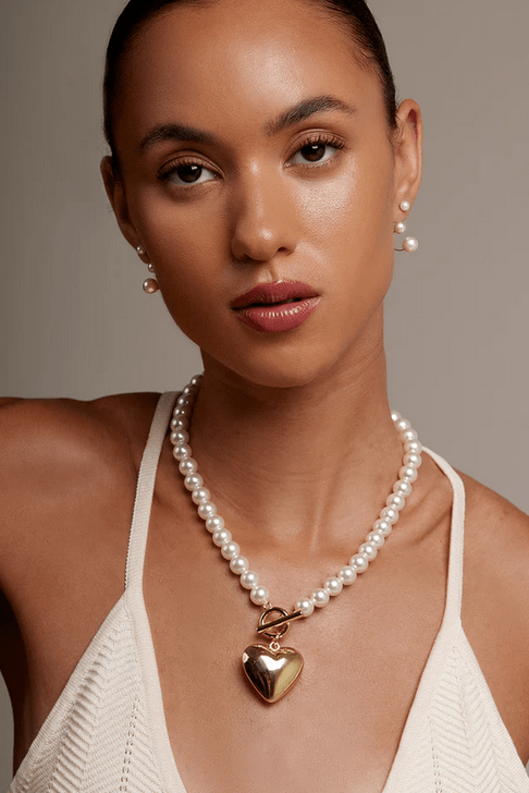 Pearl Heart Charm Toggle Necklace - Lush Lemon - Women's Accessories - VIOROO - 77881441119581