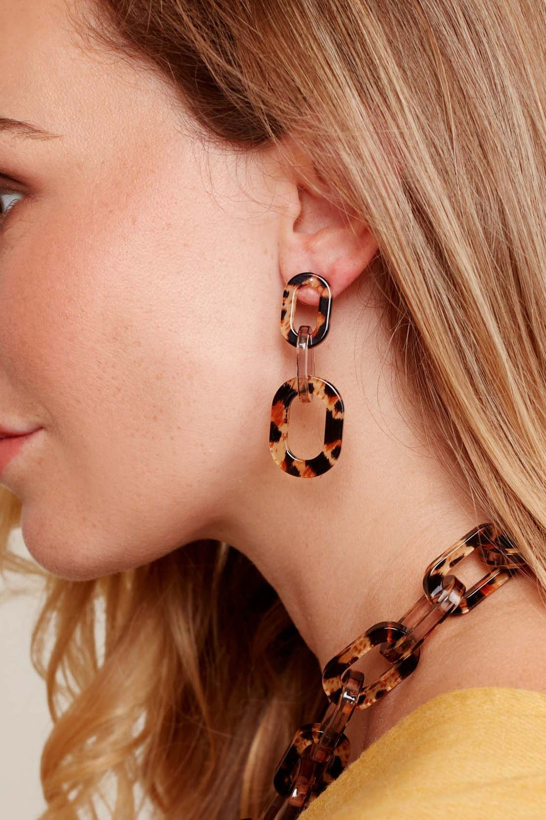 Resin Leopard Link Drop Earring - Lush Lemon - Women's Accessories - Zenzii - 39855661071421